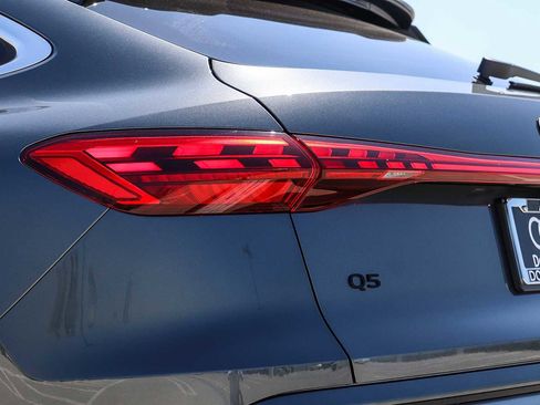 New 2026 Audi Q5 Premium Plus image 12