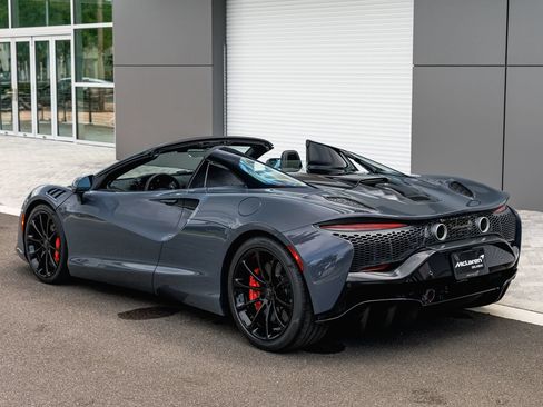 New 2026 McLaren Artura Spider RWD image 8