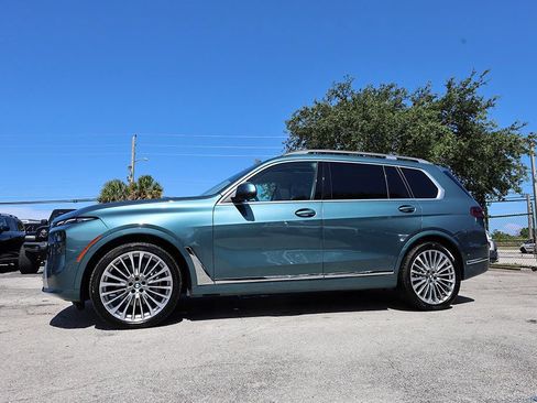 Used 2023 BMW X7 xDrive40i w/ Executive Package AWD/4WD image 10
