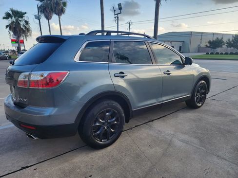Used 2012 MAZDA CX-9 Touring w/ Moonroof & Bose Audio Pkg FWD image 5