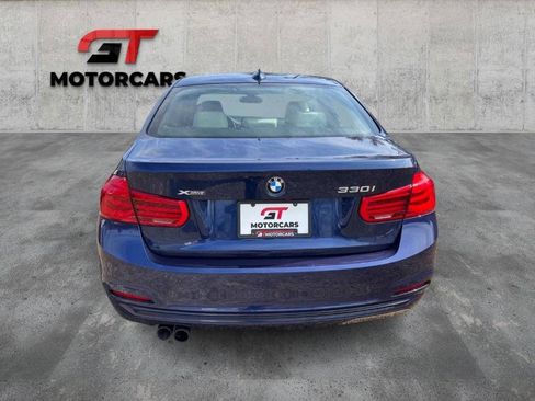 Used 2017 BMW 330i xDrive Sedan image 4