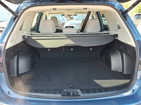 Used 2022 Subaru Forester Premium image 28