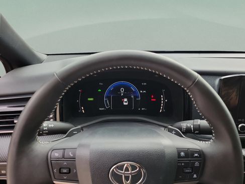 Certified 2026 Toyota Camry SE FWD image 20