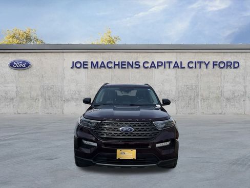 Certified 2022 Ford Explorer XLT w/ Equipment Group 202A image 8
