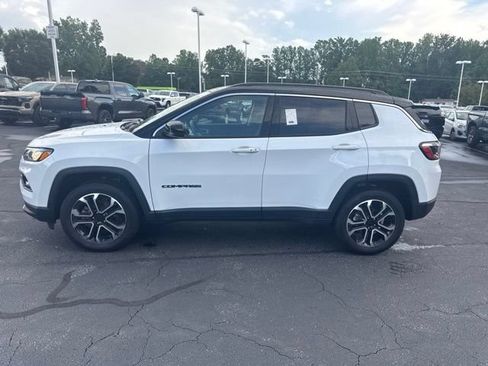 Used 2022 Jeep Compass Limited AWD/4WD image 8