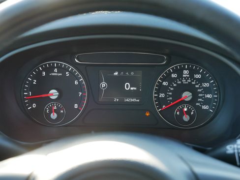 Used 2016 Kia Sorento LX w/ LX Convenience Package image 21