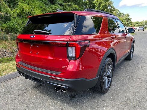 Certified 2025 Ford Explorer ST w/ Sun And Sound Package image 7