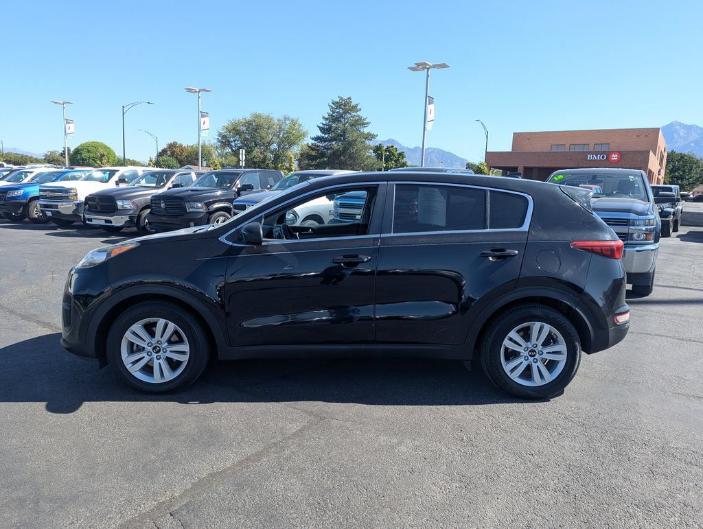 Used 2017 Kia Sportage LX FWD image 7