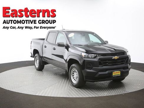 Used 2023 Chevrolet Colorado W/T RWD image 47