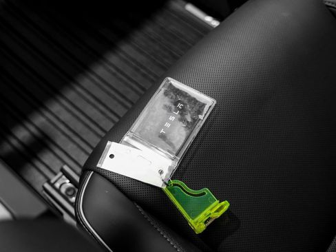 Used 2024 Tesla Cybertruck AWD Crew Cab image 55