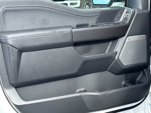 Used 2025 Ford F150 Lariat w/ Equipment Group 501A Mid image 18