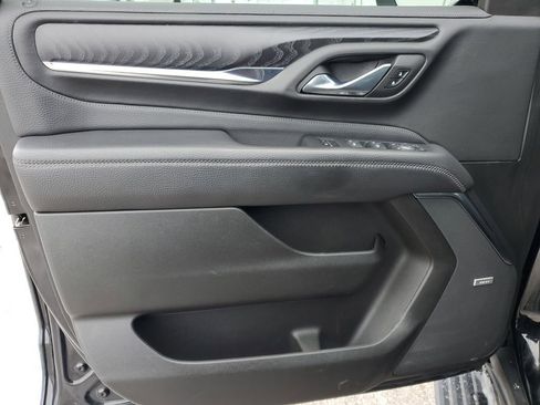 Used 2023 GMC Yukon Denali w/ Denali Reserve Package image 25