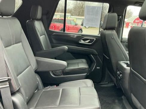 Used 2022 Chevrolet Tahoe RST w/ Luxury Package AWD/4WD image 14