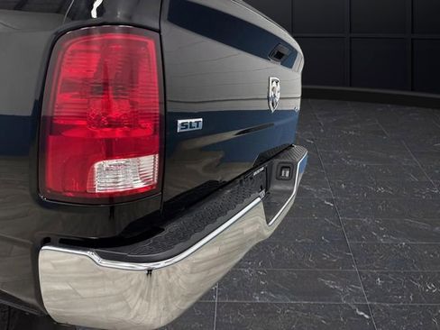 Used 2022 RAM 1500 Classic SLT image 31