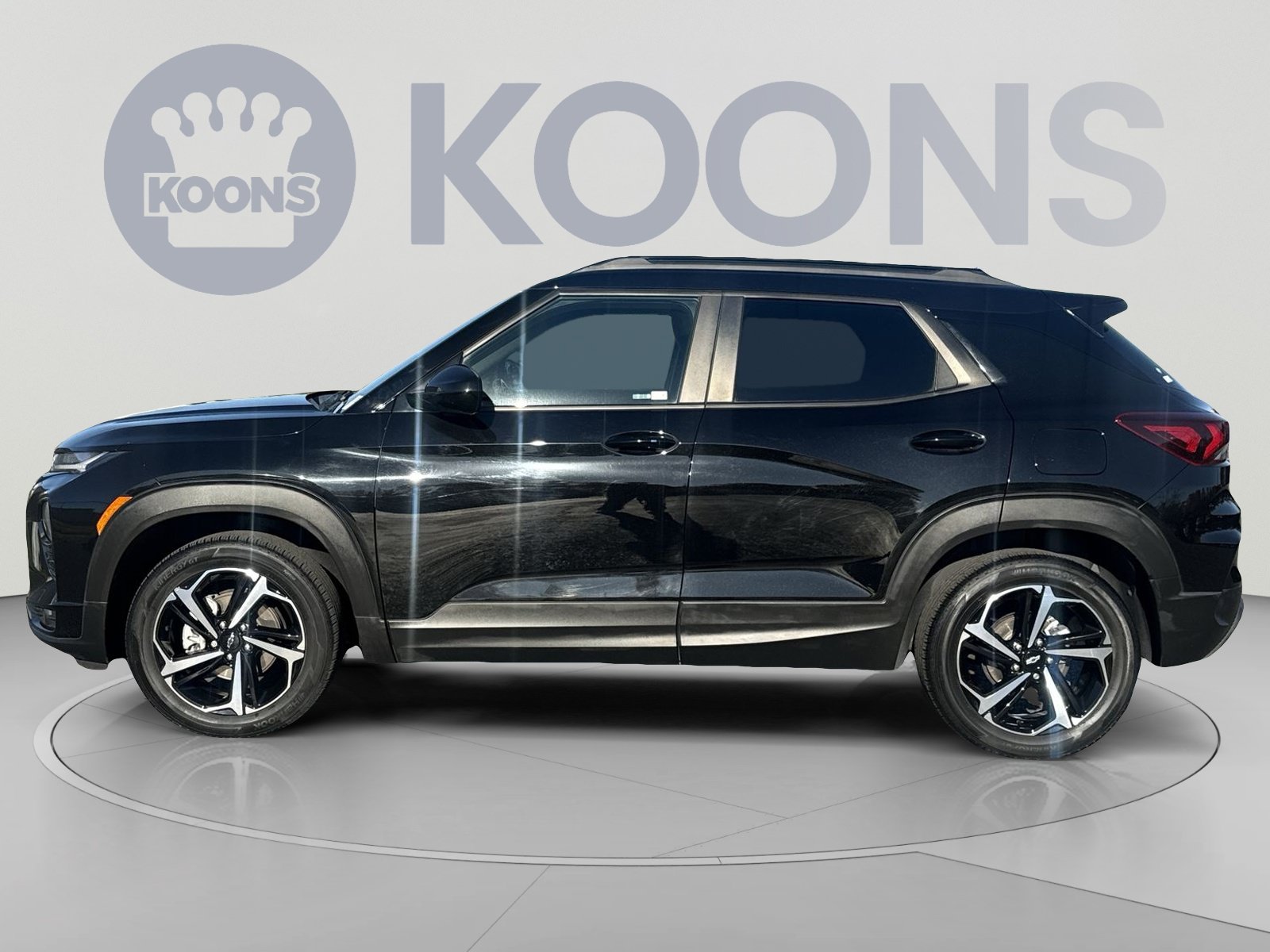 Used 2021 Chevrolet TrailBlazer RS w/ Sun and Liftgate Package AWD/4WD image 7