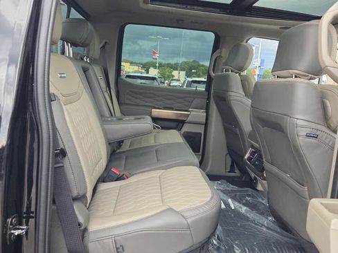 New 2026 Ford F250 Platinum w/ Platinum Plus Package AWD/4WD image 16