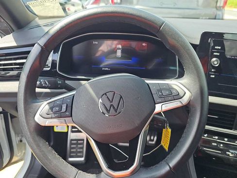 Used 2025 Volkswagen Jetta Sport FWD image 9