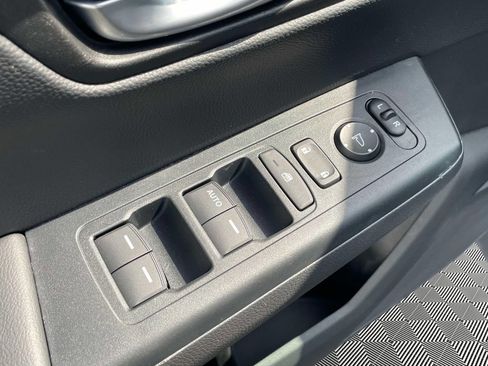 Used 2023 Honda CR-V LX image 16