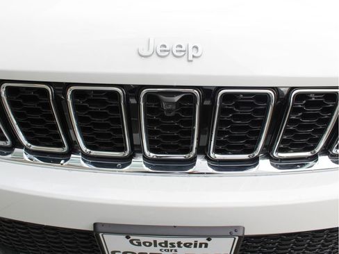 New 2025 Jeep Grand Cherokee Limited w/ Luxury Tech Group II image 34