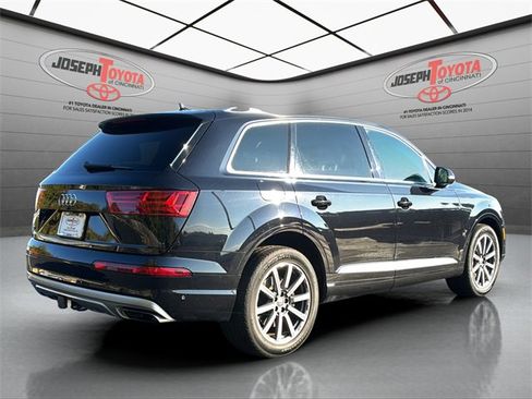 Used 2019 Audi Q7 3.0T Prestige w/ Prestige Package image 4