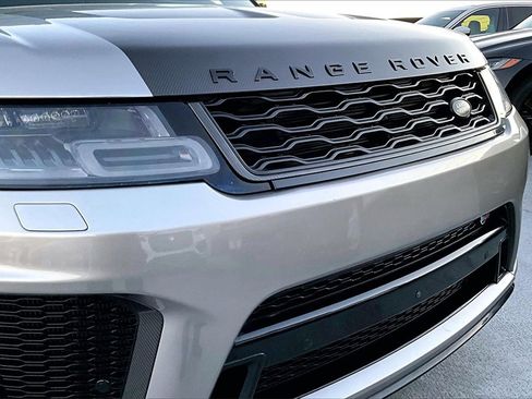 Used 2022 Land Rover Range Rover Sport SVR image 31