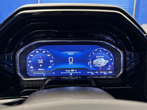 Used 2023 Chevrolet Silverado 1500 High Country w/ High Country Premium Package image 18