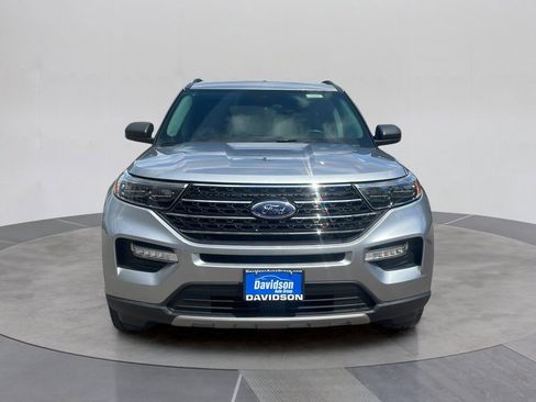 Used 2023 Ford Explorer XLT w/ Equipment Group 202A AWD/4WD image 10