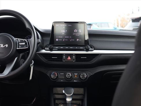 Used 2024 Kia Forte LXS image 10