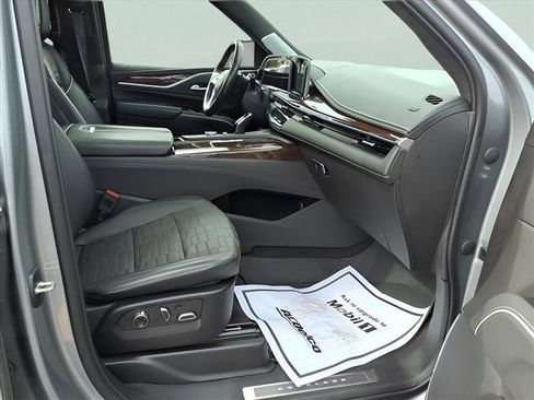 Used 2023 Cadillac Escalade ESV Premium Luxury Platinum w/ LPO, Radiant Package image 22