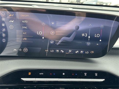 New 2026 Buick Enclave Avenir w/ Super Cruise Package image 19