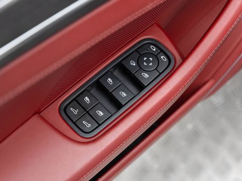 Used 2023 Porsche Panamera 4 Platinum Edition w/ Assistance Package AWD/4WD image 29