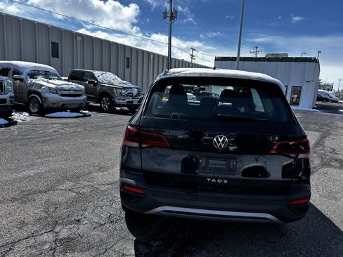 Used 2023 Volkswagen Taos S FWD image 4
