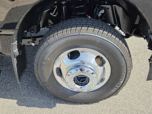 New 2026 Ford F350 Platinum AWD/4WD image 16