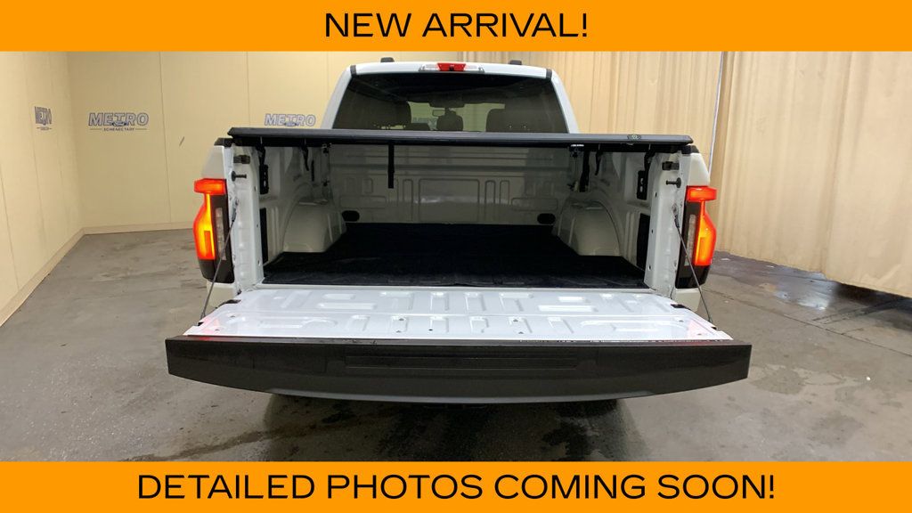 Used 2025 Ford F150 Lightning XLT AWD/4WD image 21