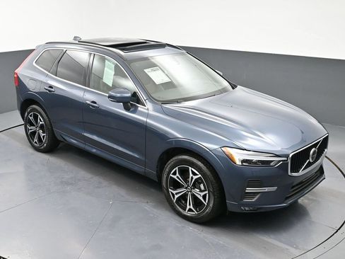 Used 2022 Volvo XC60 B5 Momentum w/ Climate Package image 42