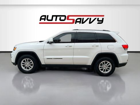 Used 2019 Jeep Grand Cherokee Laredo image 4