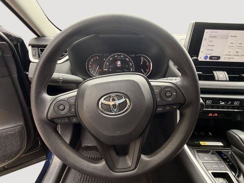 Used 2025 Toyota RAV4 XLE w/ Convenience Package FWD image 20