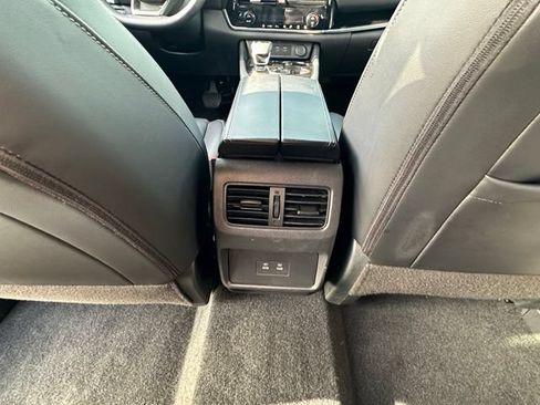 Used 2026 Nissan Rogue SL AWD/4WD image 29