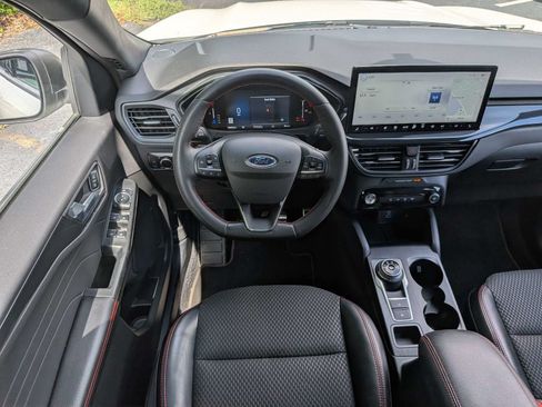 Used 2023 Ford Escape ST-Line w/ Tech Pack #1 AWD/4WD image 15