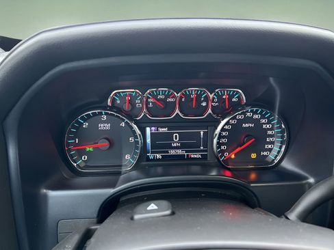 Used 2018 GMC Sierra 1500 SLT w/ SLT Premium Package image 11