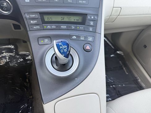 Used 2010 Toyota Prius Three image 20