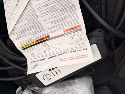 Used 2023 Nissan Leaf S image 42