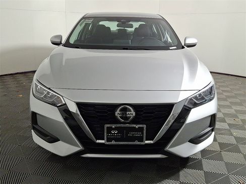 Used 2023 Nissan Sentra SV image 2