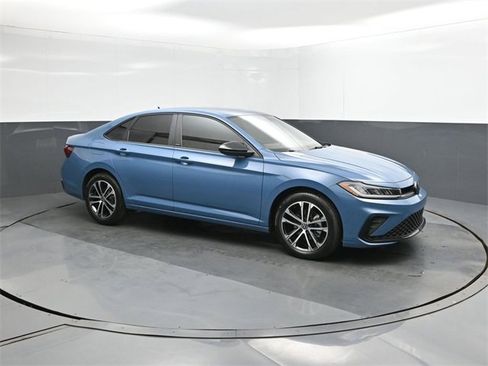 New 2025 Volkswagen Jetta Sport image 17