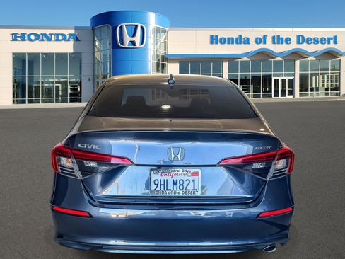 Used 2023 Honda Civic Sport image 6