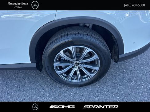 Used 2025 Mercedes-Benz GLC 300 image 8