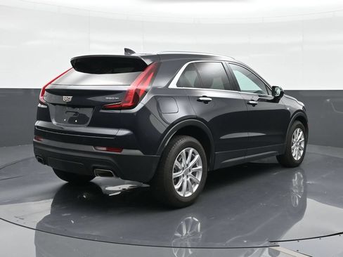 Used 2023 Cadillac XT4 Luxury w/ Driver Awareness Package FWD image 5