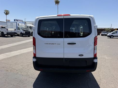Used 2025 Ford Transit 250 Low Roof w/ Exterior Upgrade Package RWD image 4