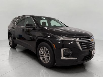 Used 2023 Chevrolet Traverse LT