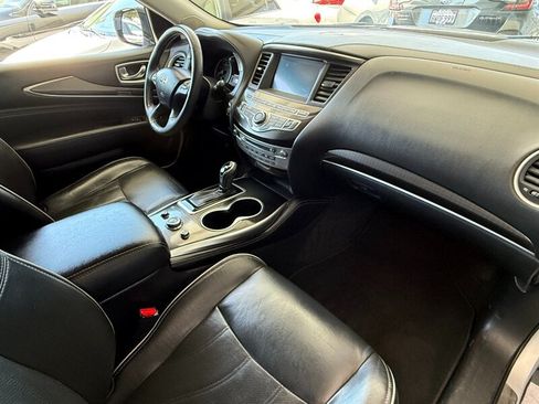 Used 2019 INFINITI QX60 Luxe w/ Essential Package FWD image 31